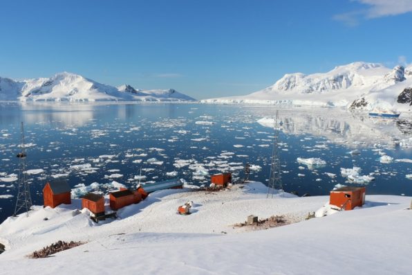 南極大陸からの風景