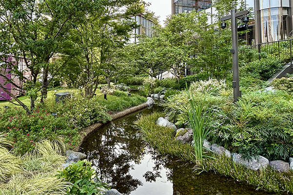 麻布台ヒルズ広場